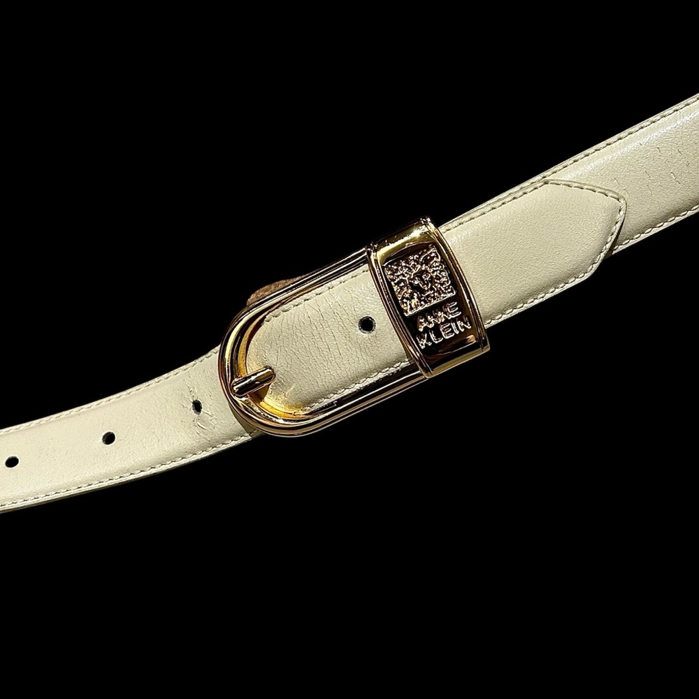 Anne Klein cream leather belt
